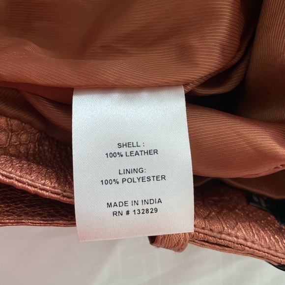 x REVOLVE Tori Skirt in Bronze
House of Harlow 1960 - Picture 5 of 12